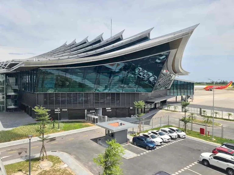 ✈️ 4+ Ways to Get from Hue Airport to City Center – Easy, Fast & Affordable